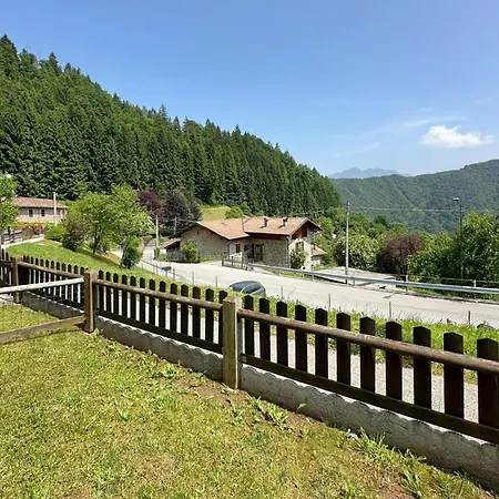 2 Bedroom Pet Friendly In Cerreto Feriehus Creto